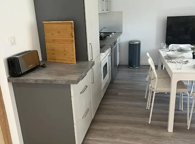 App 1 Centre , 6 Personnes
