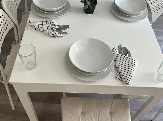 App 1 Centre , 6 Personnes Lägenhet Mulhouse